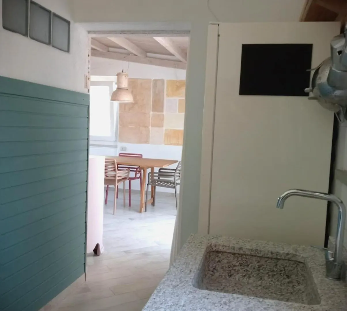 Casa Mutreku 1M From The Beach,2 Kitchens, 2 Showers Apartment Cala Liberotto