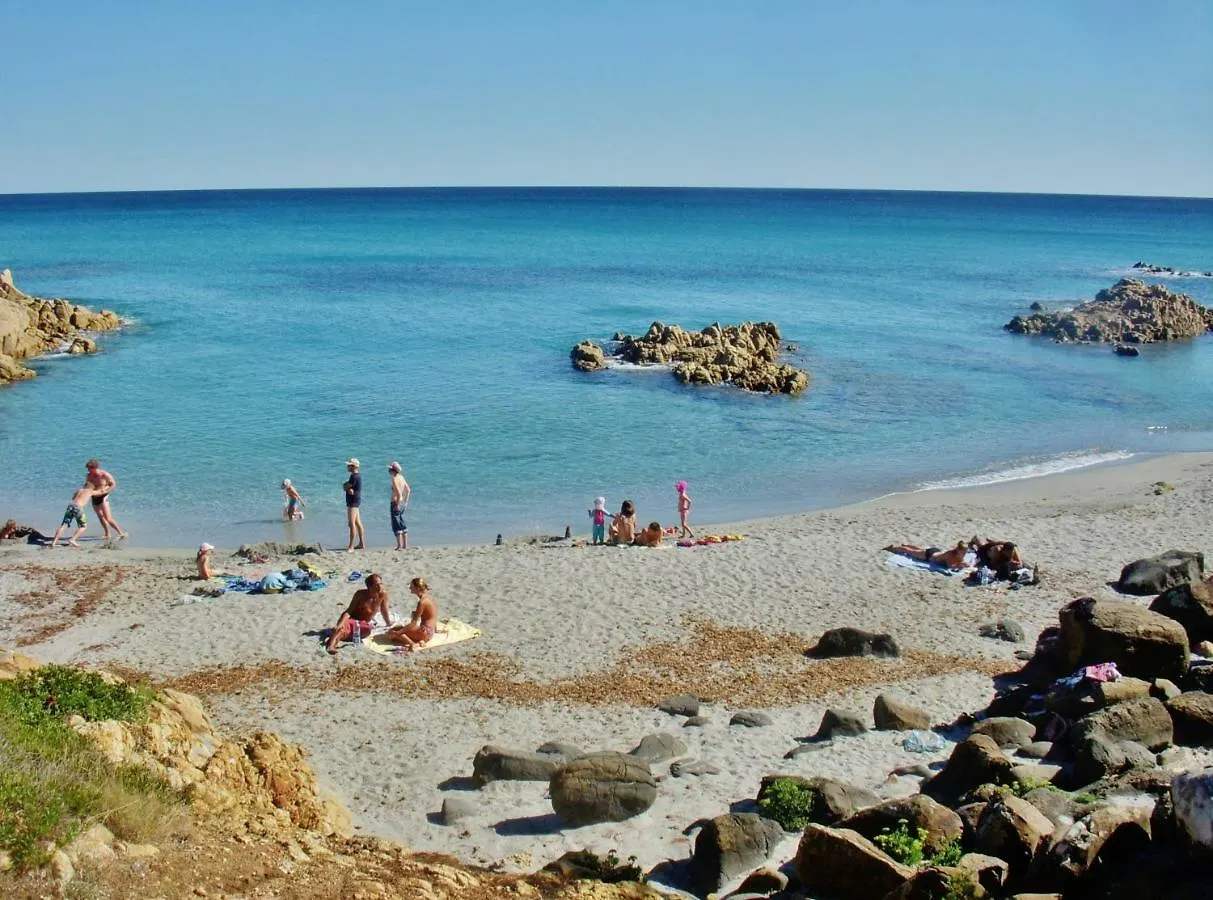 Ferienwohnung Casa Mutreku 1M From The Beach,2 Kitchens, 2 Showers Cala Liberotto