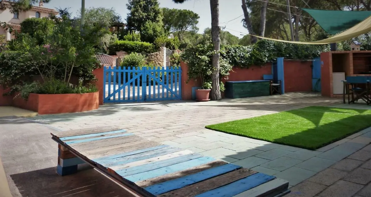 Apartment Ferienwohnung Casa Mutreku 1M From The Beach,2 Kitchens, 2 Showers Cala Liberotto
