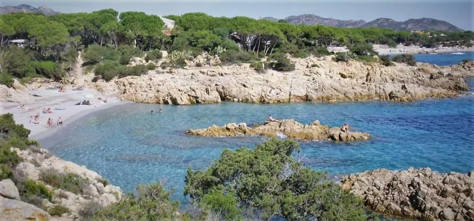 Casa Mutreku 1M From The Beach,2 Kitchens, 2 Showers Apartment Cala Liberotto
